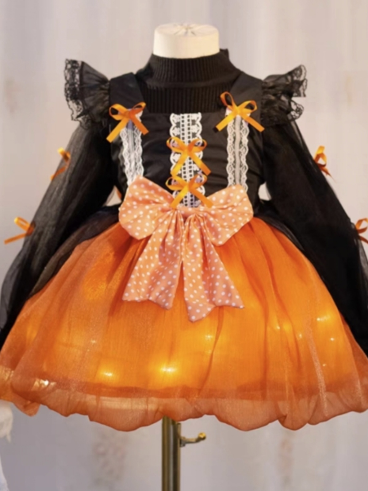 Prinsessenkostuumjurk voor mei - Baby Clothing Manufacturers recensie en prijs